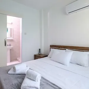 https://the-coral-penthouse.hotelsatayianapa.com